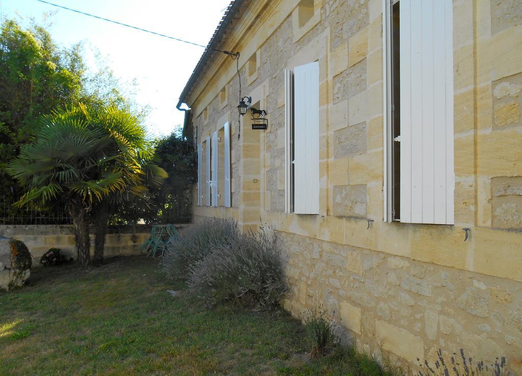 Sous Les Marronniers Bed and Breakfast Petit-Palais-et-Cornemps Εξωτερικό φωτογραφία